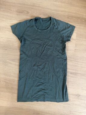 lululemon athletica Short Sleeve Athletic Tee Dress in Dark Teal
